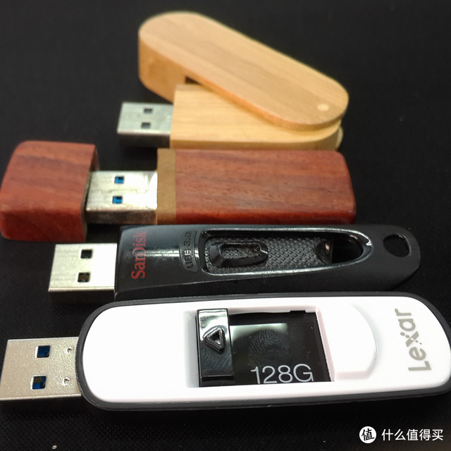 Lexar 雷克沙 JumpDrive系列SanDisk 闪迪、Kingston平价U盘横评