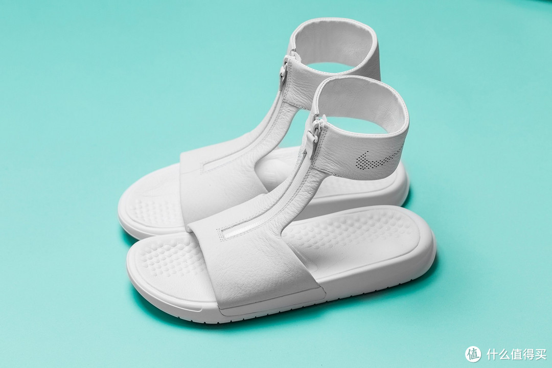 高档皮革+EVA中底：NIKE 耐克 Benassi Lux 女士凉鞋系列 正式发售