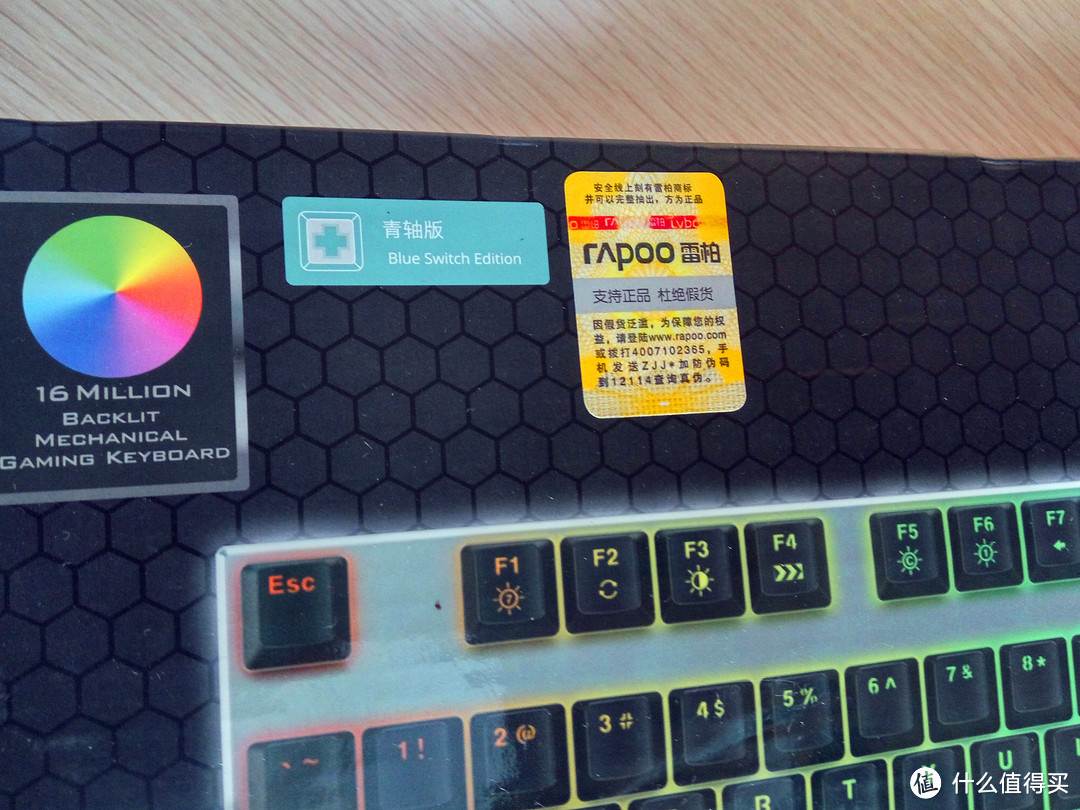 噼里啪啦的茶轴——RAPOO 雷柏 V720 全彩背光游戏机械键盘
