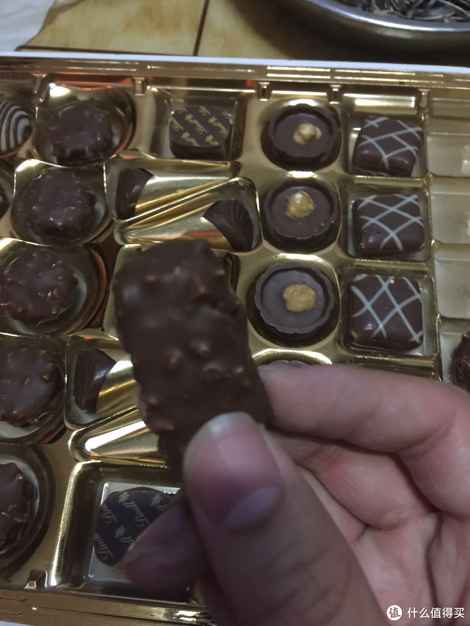 一份普通的Lindt 瑞士莲 巧克力开箱