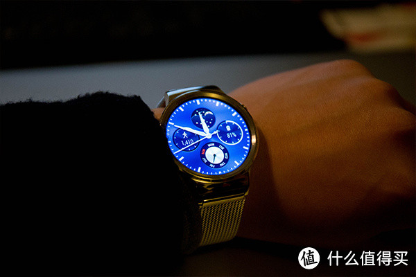 脸好活也好：HUAWEI WATCH 星河银经典系列使用报告