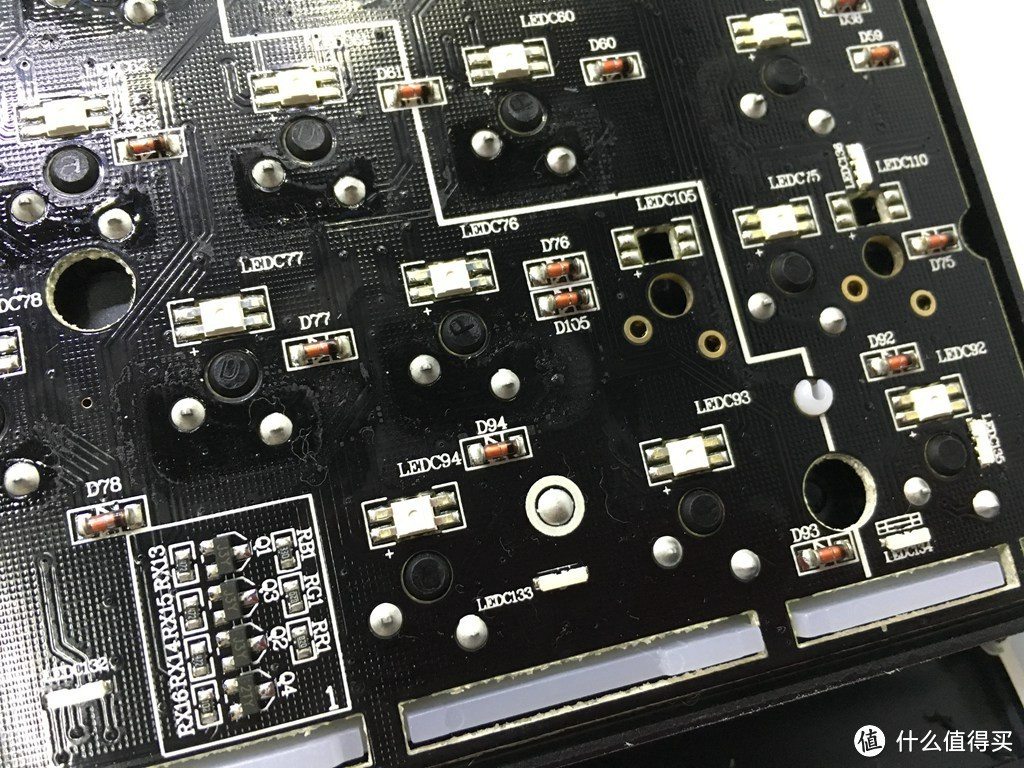 玩出色彩——雷柏V720全彩背光游戏机械键盘众测报告