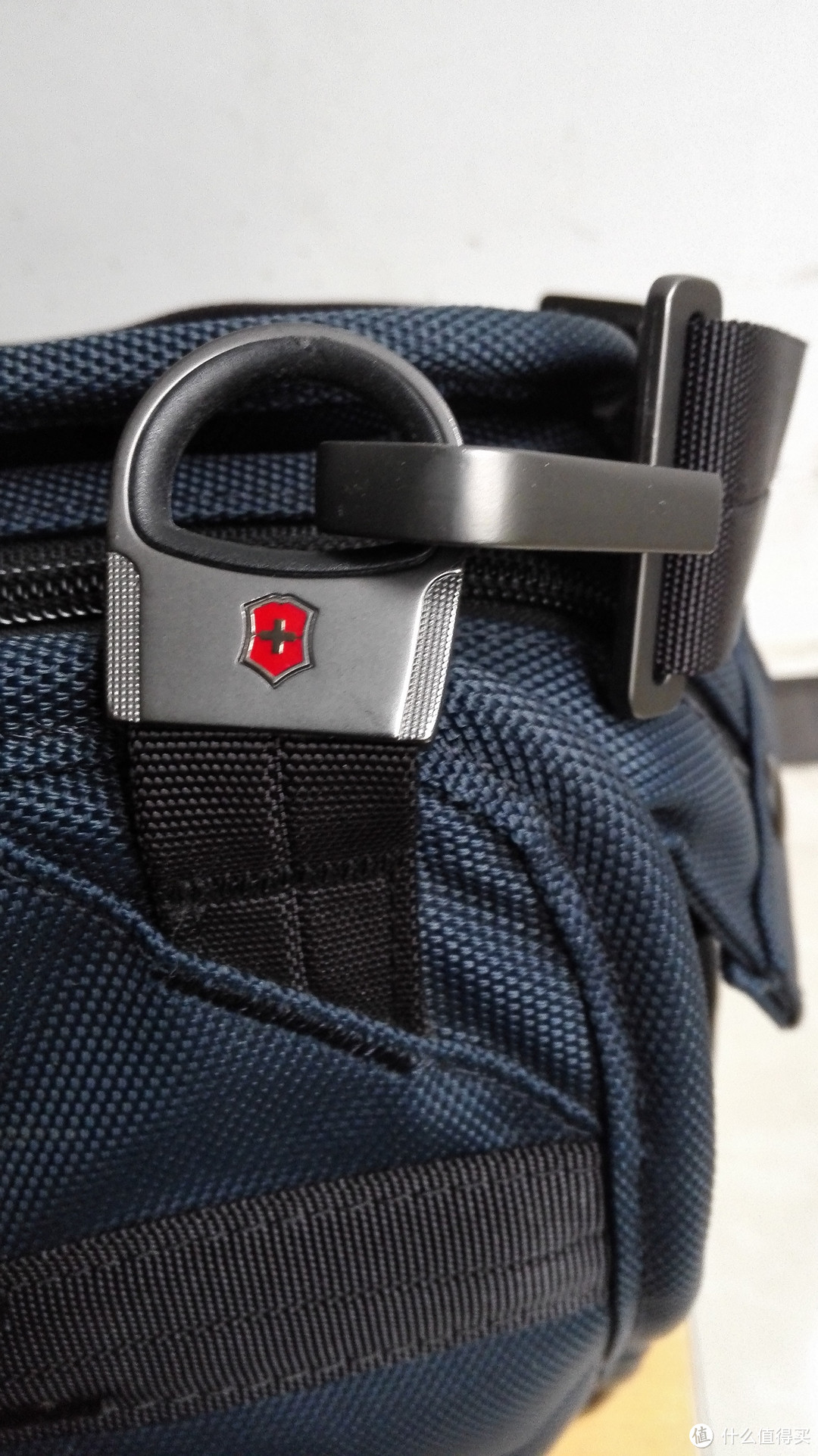 山寨品牌快散开，我才是正宗瑞士军刀——Victorinox  Mobilizer NXT 5.0旅行包