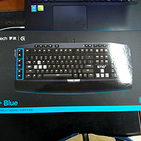 罗技G710+青轴 机械键盘外观展示(走线槽|键区|扩展口)