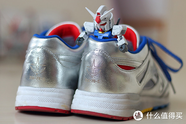 Reebok锐步 Ventilator x Gundam高达运动鞋