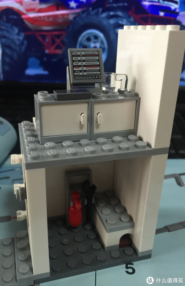 乐高 76051 《美国队长:内战》 超级英雄机场大