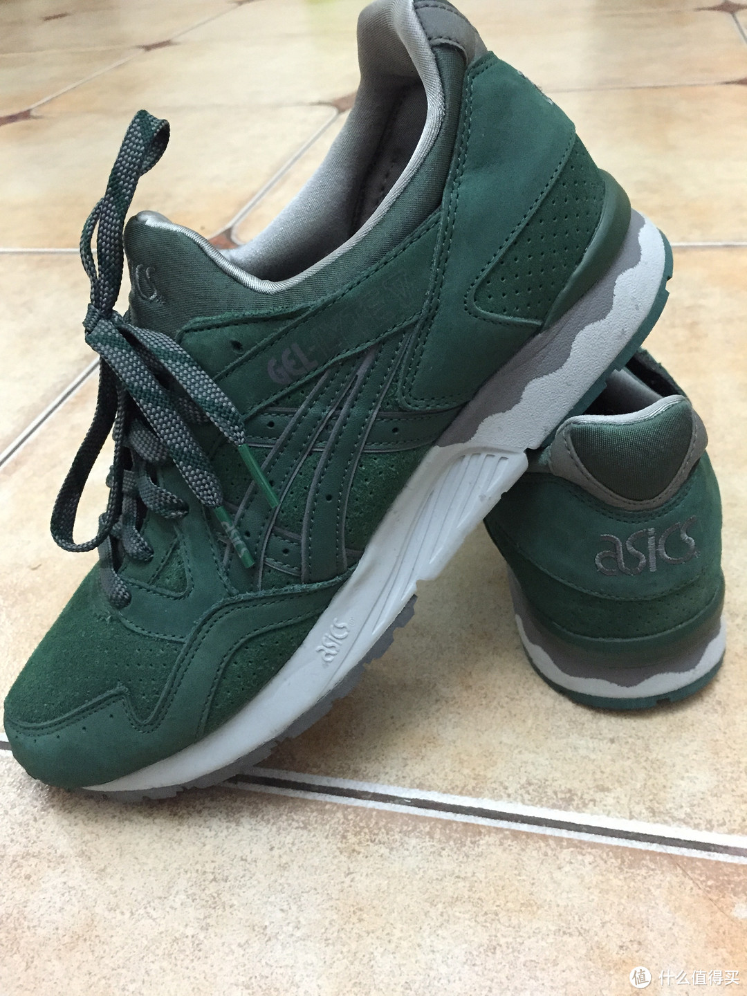 ASICS 亚瑟士 Gel-Lyte V - Outdoor Pack配色 跑鞋 开箱