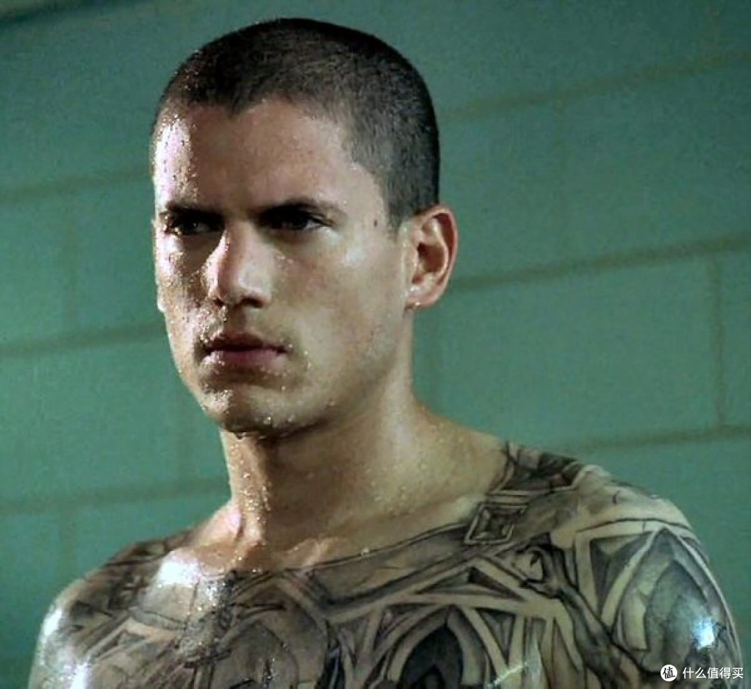 因为学校规定要板寸头,开始奠定