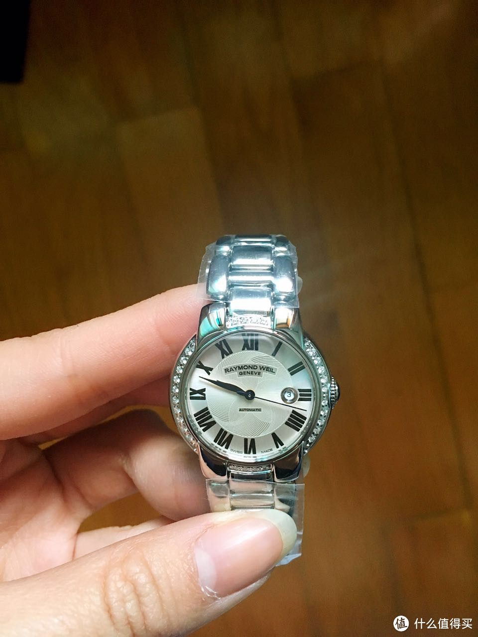 土要一口一口的亲自吃，RAYMOND WEIL 蕾蒙威 Jasmine 5229-STS-01659 女款机械腕表