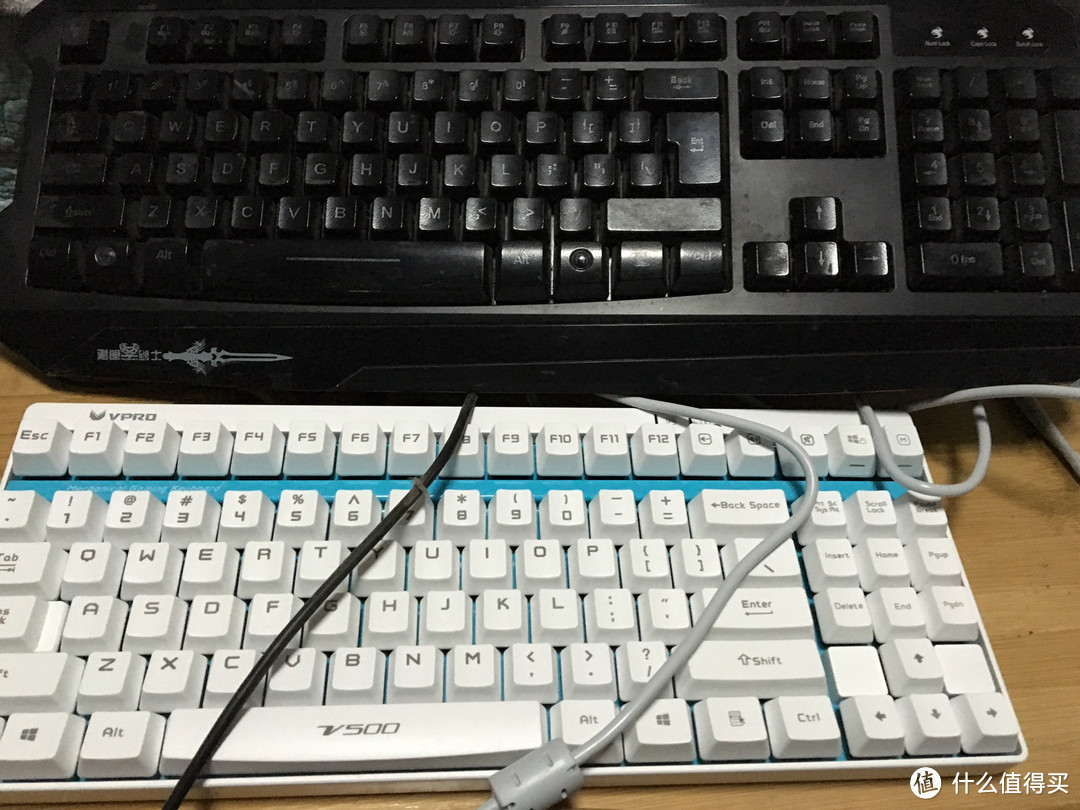 我的处女机——首款机械键盘雷柏v500开箱试用报告