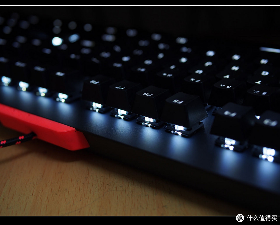 好玩的机械键盘——Epicgear 异极 EG战魔者可换轴机械键盘