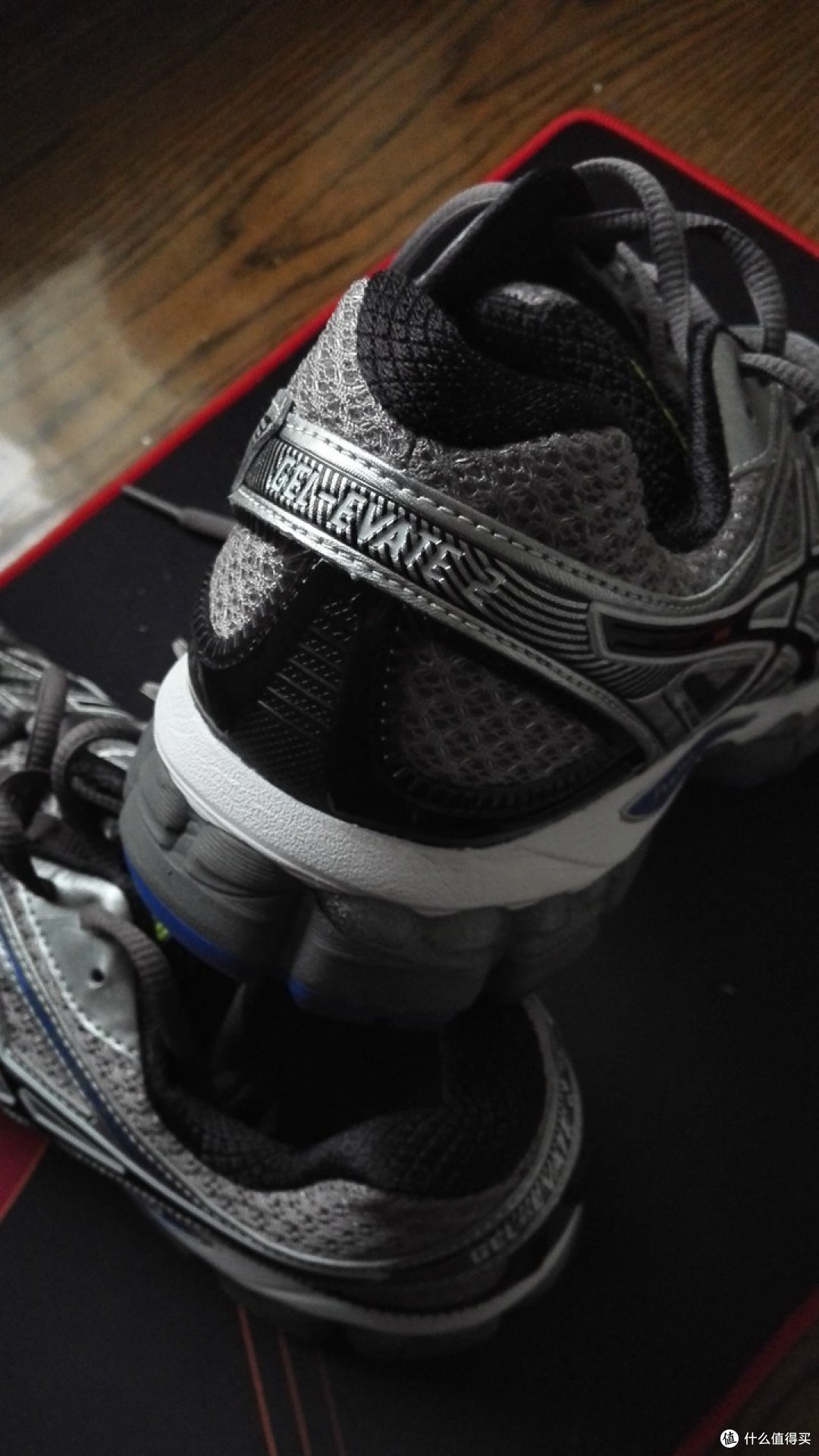 ASICS 亚瑟士 Evate 2 *级缓震跑鞋开箱及简评