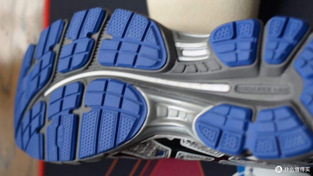 ASICS 亚瑟士 Evate 2 *级缓震跑鞋开箱及简评