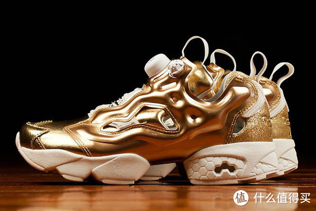 比土豪金更耀眼：Reebok 锐步 推出 Insta Pump Fury“Brass” 复古鞋新配色