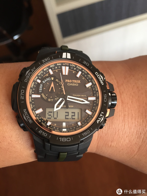 我去年买了块表:卡西欧 prw-s6000y-1jf 日版登山表