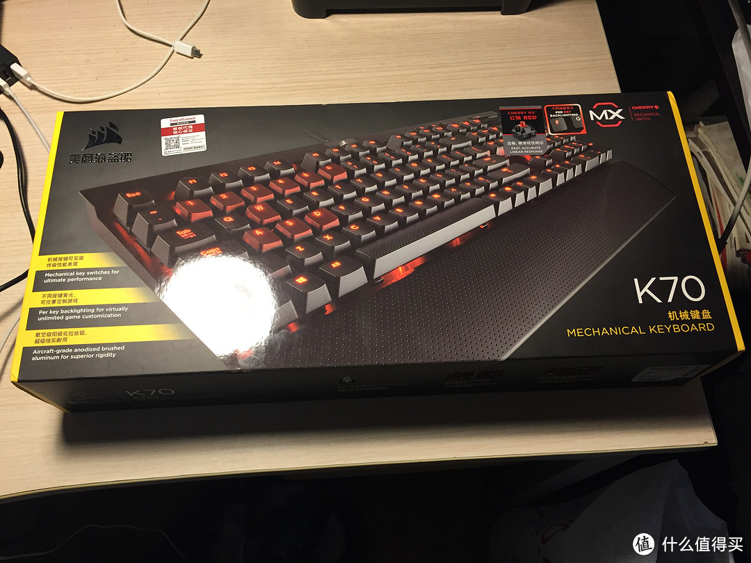 好价入手 Corsair 海盗船 K70 红光红轴 机械键盘 开箱体验