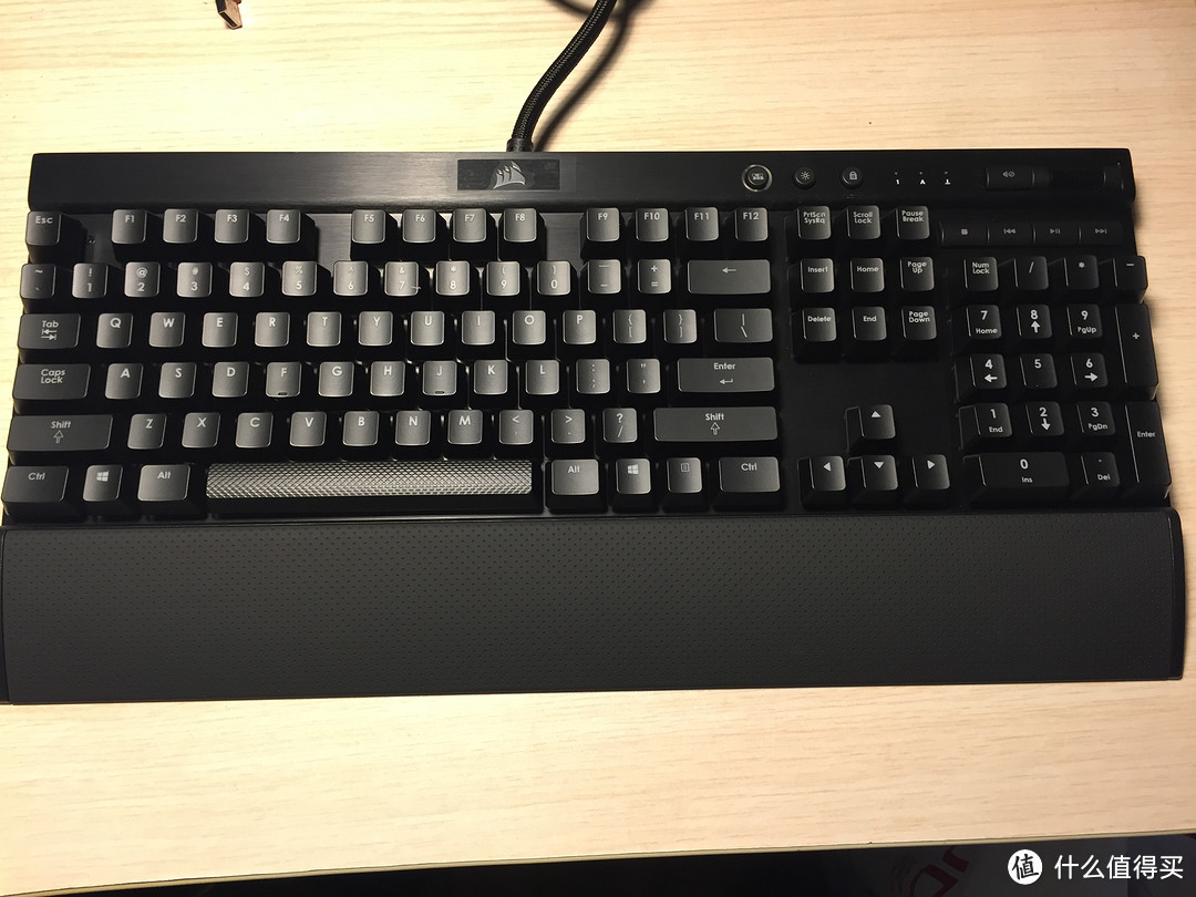 好价入手 Corsair 海盗船 K70 红光红轴 机械键盘 开箱体验