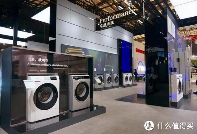 内置两枚摄像头:SIEMENS 西门子 发布全新智拍冰箱