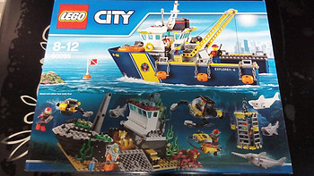 LEGO 乐高 城市系列 60095 深海探险勘探船外观展示(扣环|潜水员|氧气管|帽子|外套)