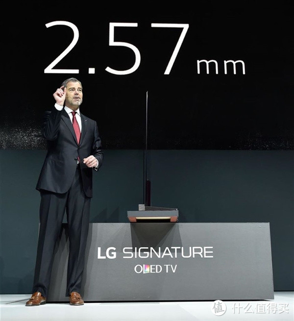 面板厚度仅2.57mm：LG Signature系列 G6 OLED电视亮相AWE2016