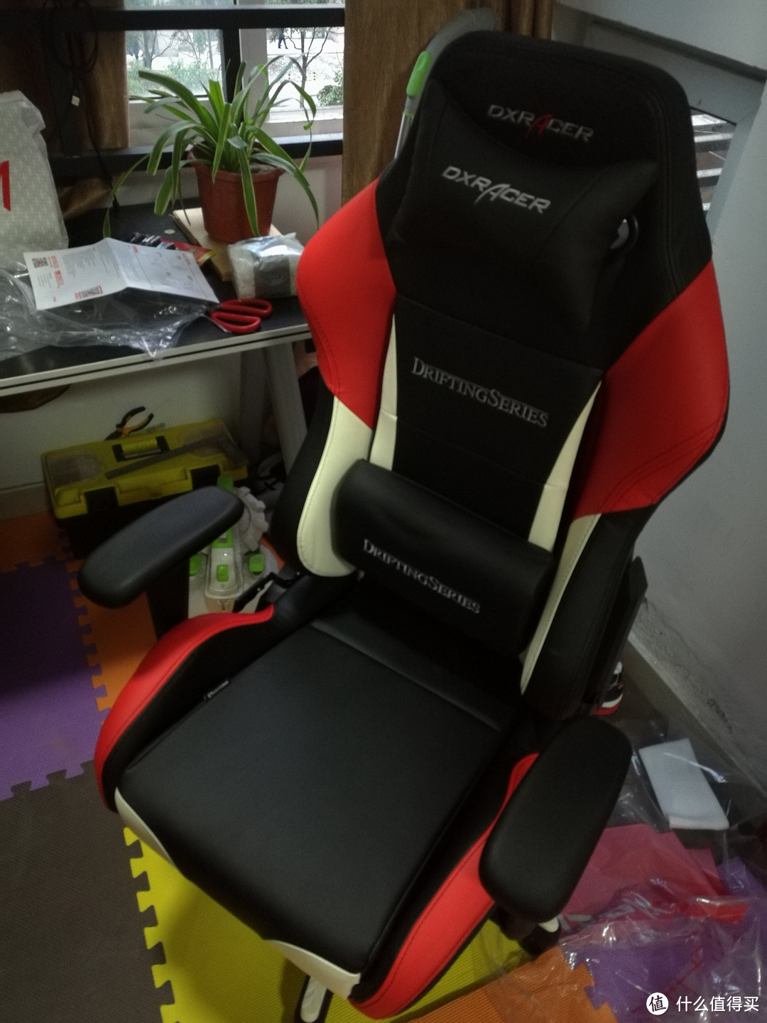 dxracer电竞椅开箱组装初步试用