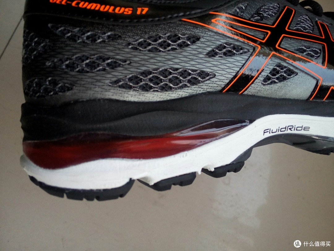 ASICS 亚瑟士 Gel-Cumulus17 开箱体验及尺码建议