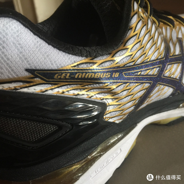 日淘：ASICS 亚瑟士 GEL-NIMBUS 18 缓震跑鞋