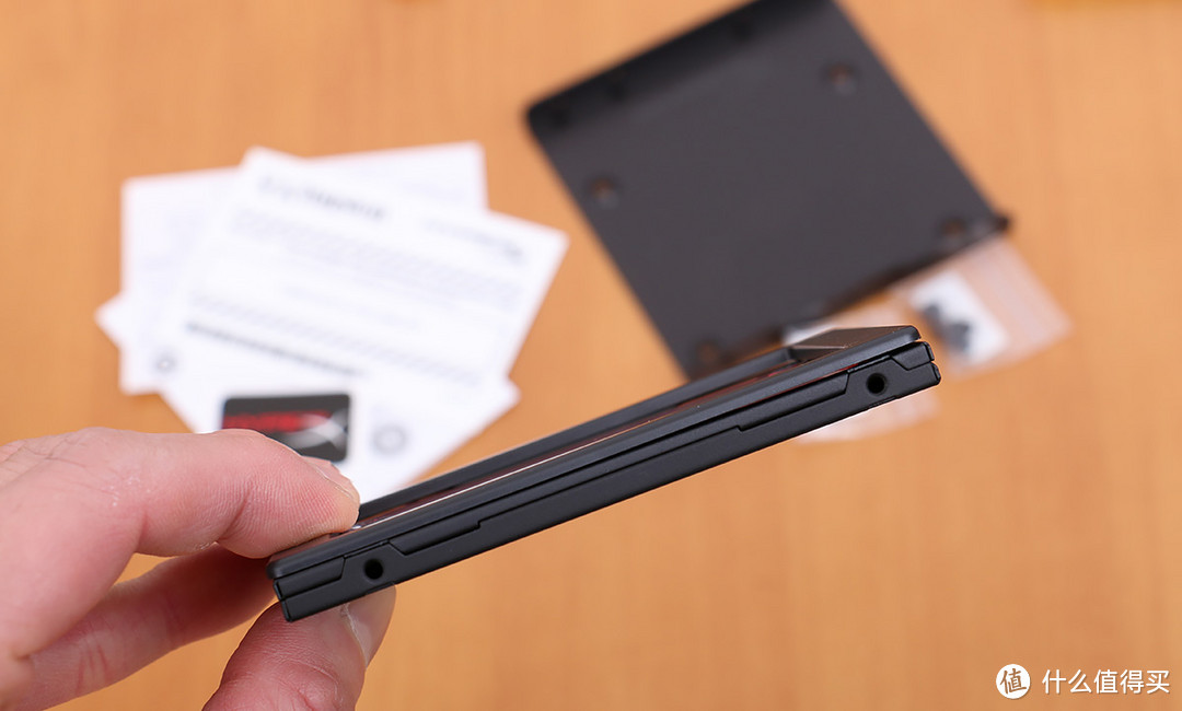 人人都能玩转固态盘!入手金士顿 HyperX SAVAGE SSD(po主从头到尾教你拆机分区装系统)