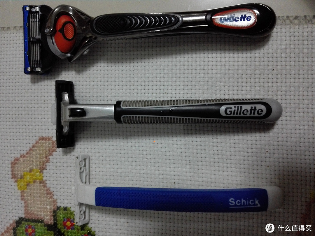 二点五倍的爽快——Gillette 吉列锋隐致顺与手动剃刀的使用心得