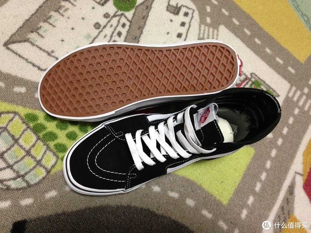 我要的魔鬼步伐！VANS SK8-HI经典黑白配色滑板鞋