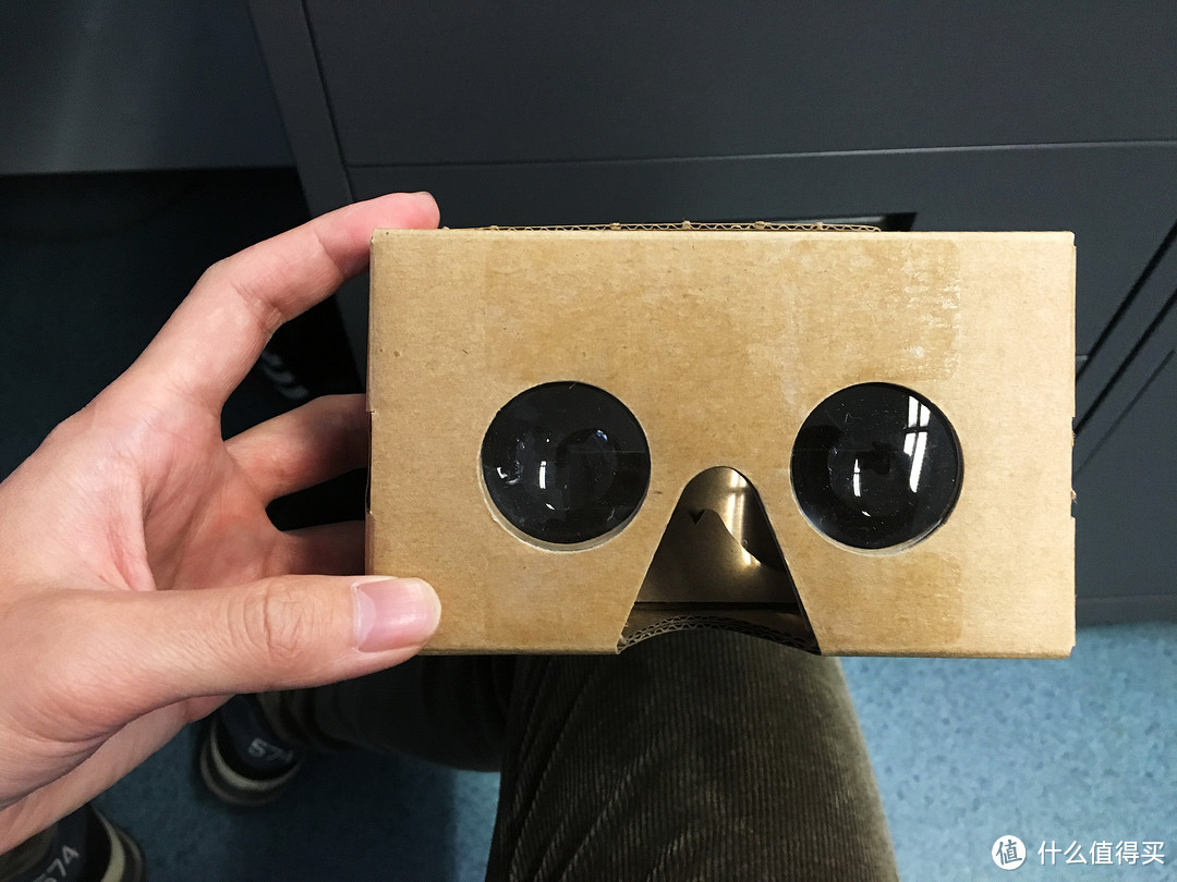 托值友的福，MINI vr 眼镜开箱