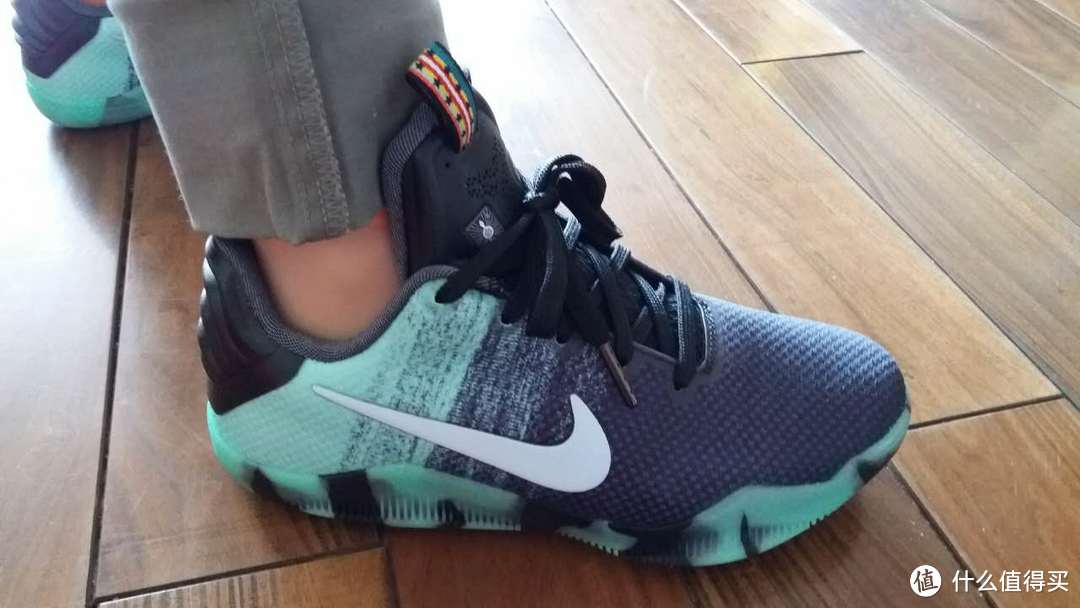 童鞋女穿的Nike KOBE XI AS (GS)