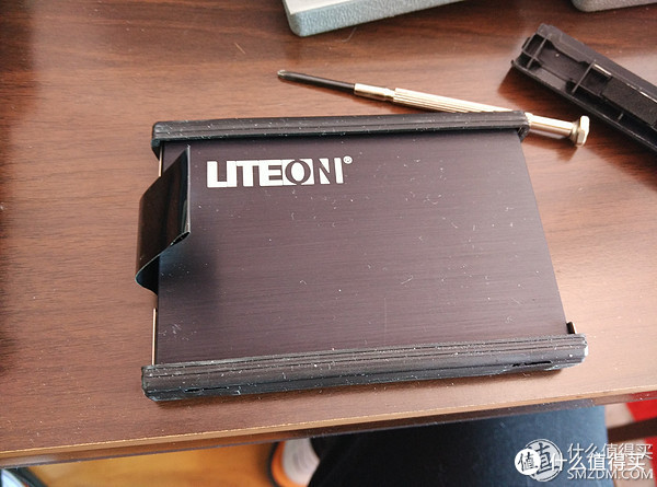 更换建兴LITEON T9睿速固态硬盘