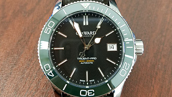 Christopher Ward C60 Pro 陶瓷圈潜水手表