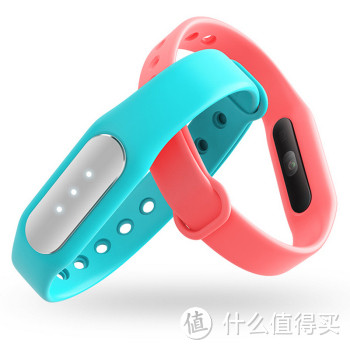 方便舒适够用——小米智能手环光感版开箱（附使用体验和apple watch心率对比）