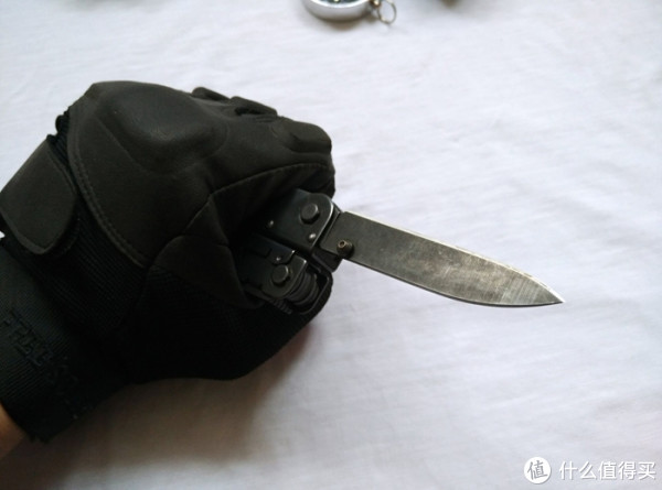 拆弹部队中所使用的工具钳——sog 索格 b61