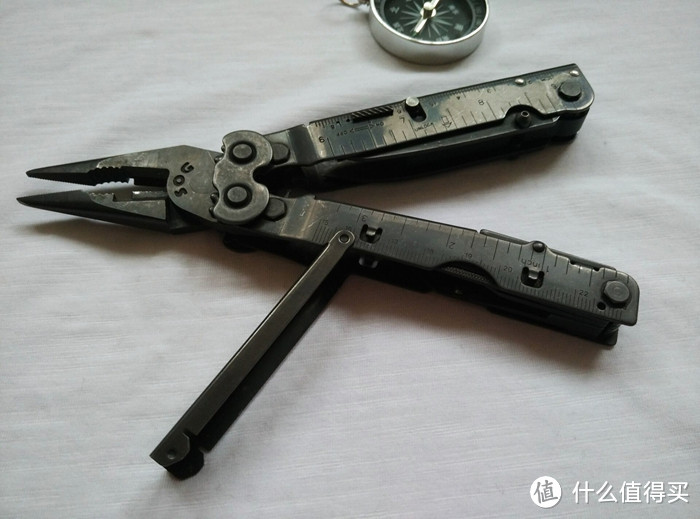 拆弹部队中所使用的工具钳——SOG 索格 B61