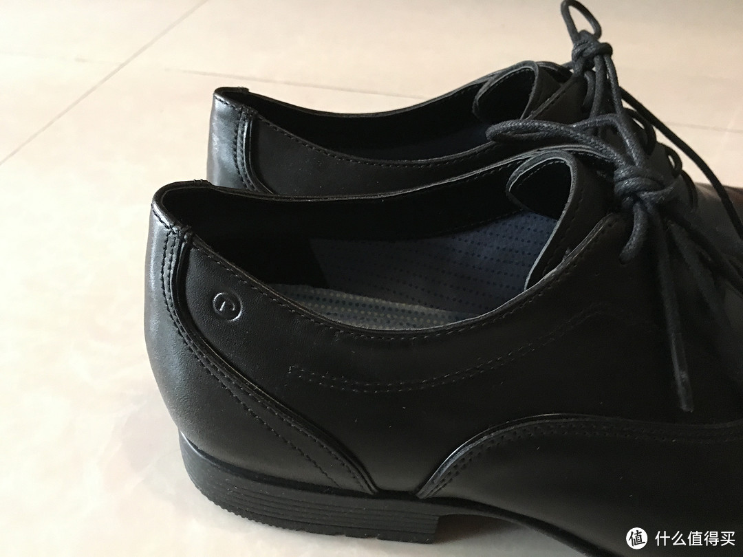 法亚入手 Rockport 正装鞋