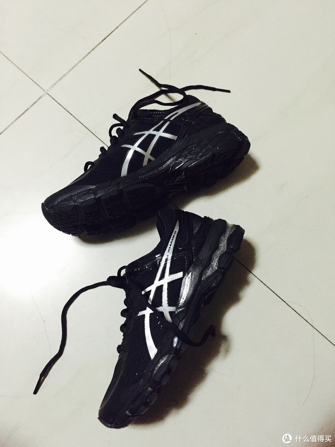 惊喜价入手：ASICS 亚瑟士 GEL-KAYANO 22 女款*级支撑跑鞋