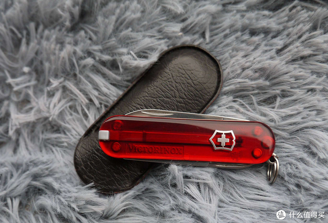 #本站首晒# 精致小巧，是为典范 — Victorinox 维氏军刀 典范 0.6223.T 透明红