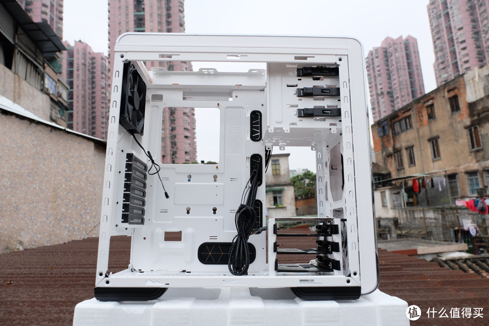 比想象更惊喜：COOLERMASTER 酷冷至尊 白色武尊神690开箱