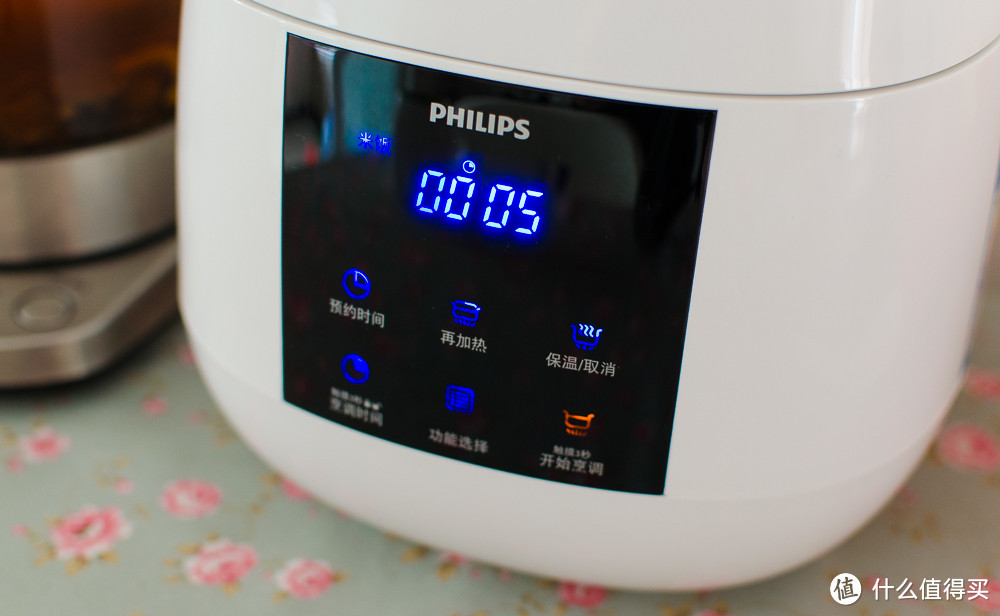 温馨三口之家：PHILIPS 飞利浦 HD3061迷你电饭煲