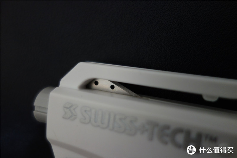 #本站首晒# Swiss+Tech 瑞士科技 七合一多功能迷你钥匙扣救生工具