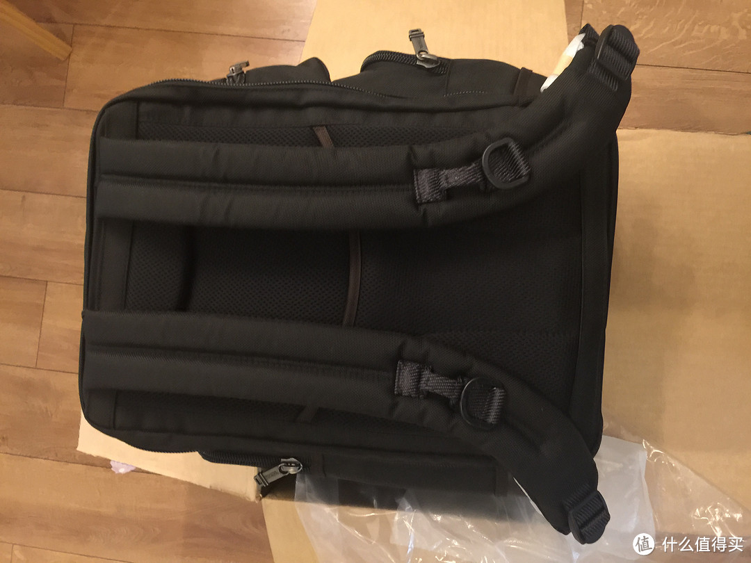 商务双肩包：Tumi 塔米 Alpha Bravo 222382