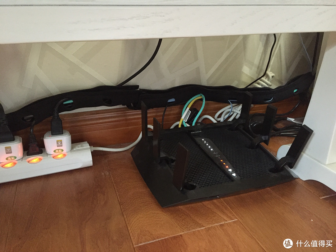 一个 电缆收纳 引发的更新——Cable Management Sleeves System个人桌面线材整理方案分享