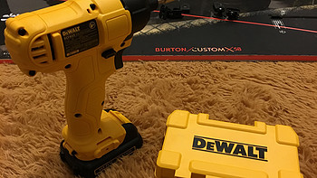 DEWALT 得伟 DCF805CK2 充电式冲击起子 入手体验