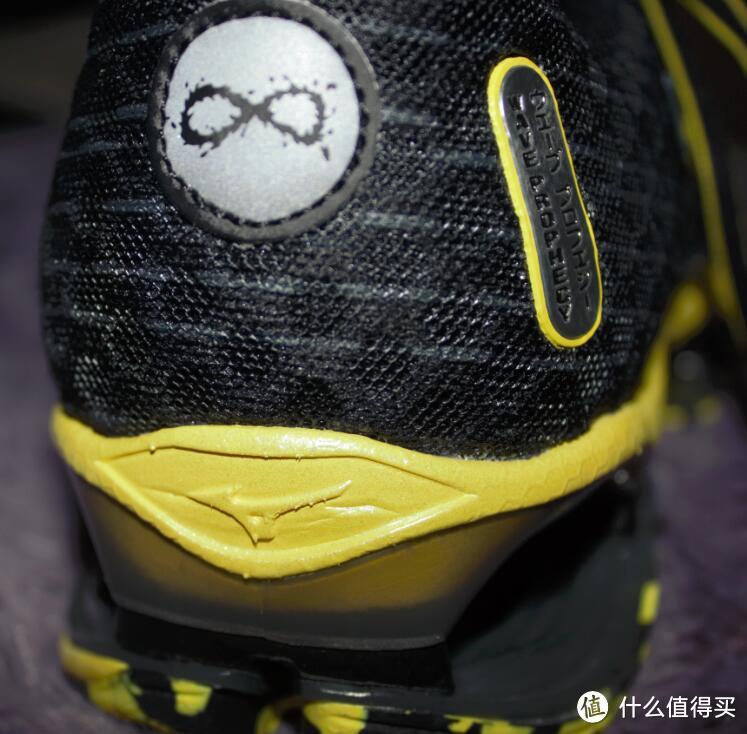 美津浓预言4 VS ASICS K21 上一代旗舰款评测和尺码对比