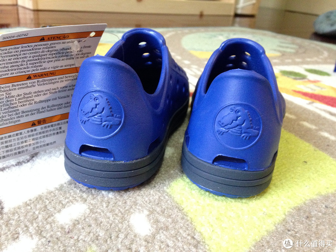 crocs bump it 贝壳头洞洞鞋