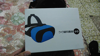 暴风魔镜 小D 智能 VR眼镜开箱展示(本体|按键|散热孔)