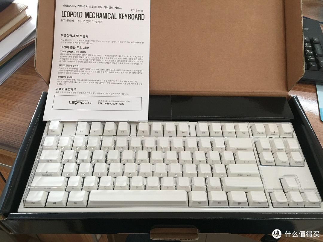 Leopold FC750R 白色红轴 机械键盘